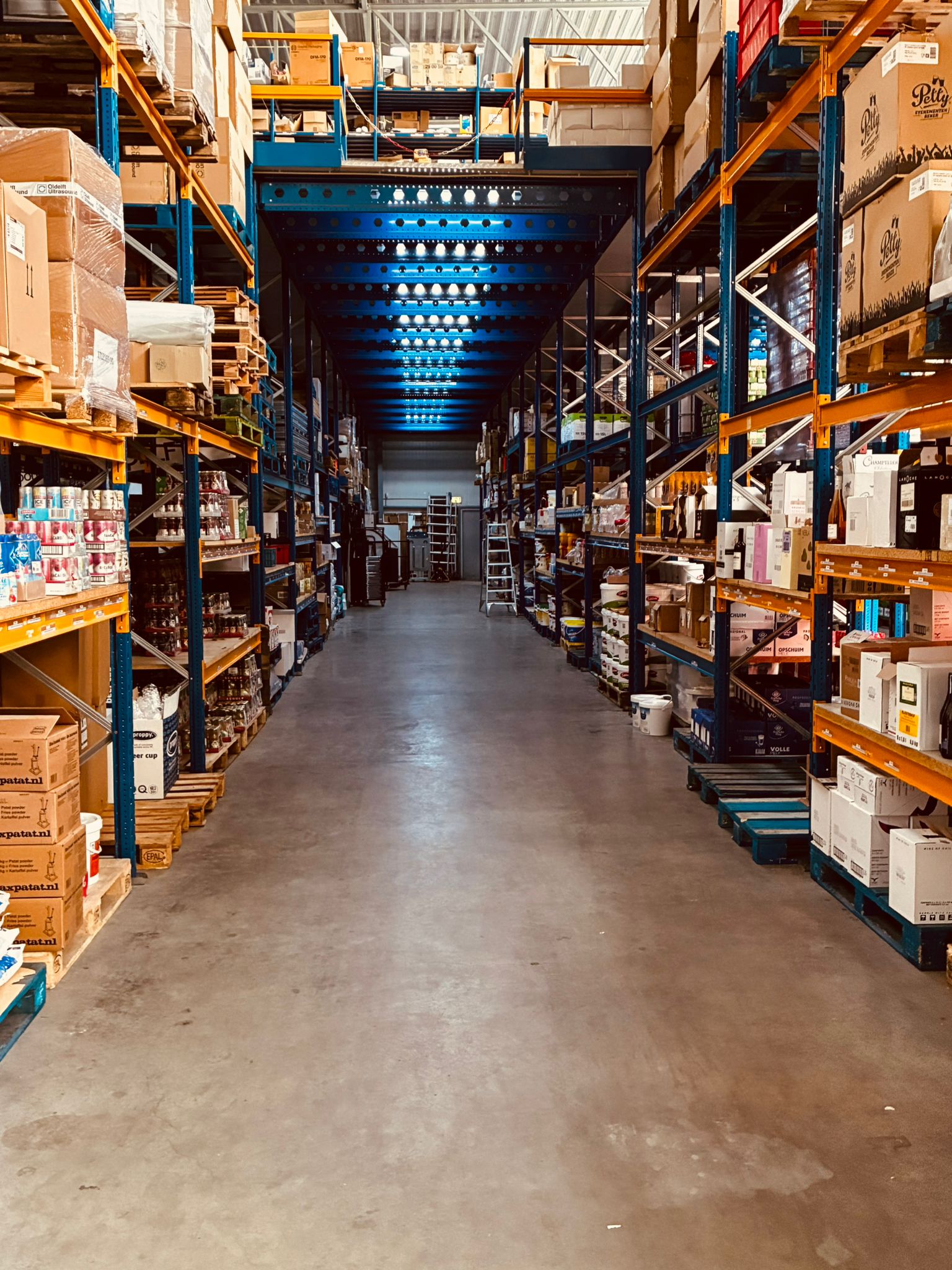 Groot magazijn van Rust